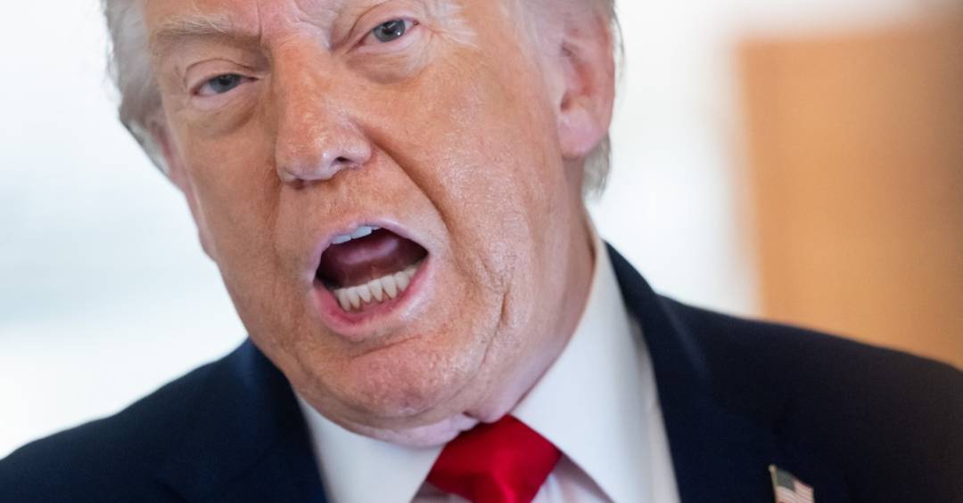 Trump e senador republicano batem boca em reunião sobre guerra no Irã