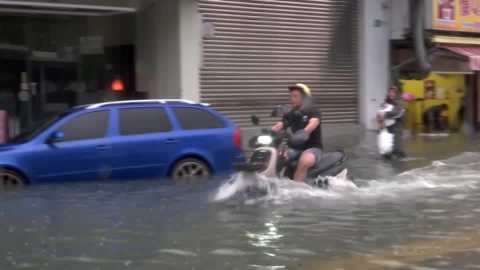 Tufão força evacuação de 2 milhões no Japão e paralisa Taiwan