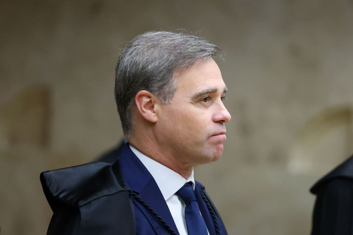 Mendonça determina que governo Lula abra dados de gastos com publicidade