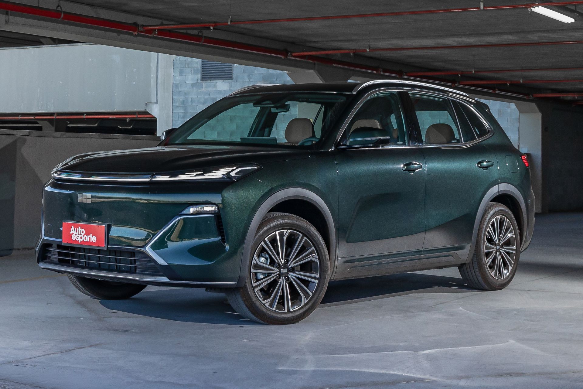 Imposto de importação para carros elétricos e híbridos subirá para 35% em 2026