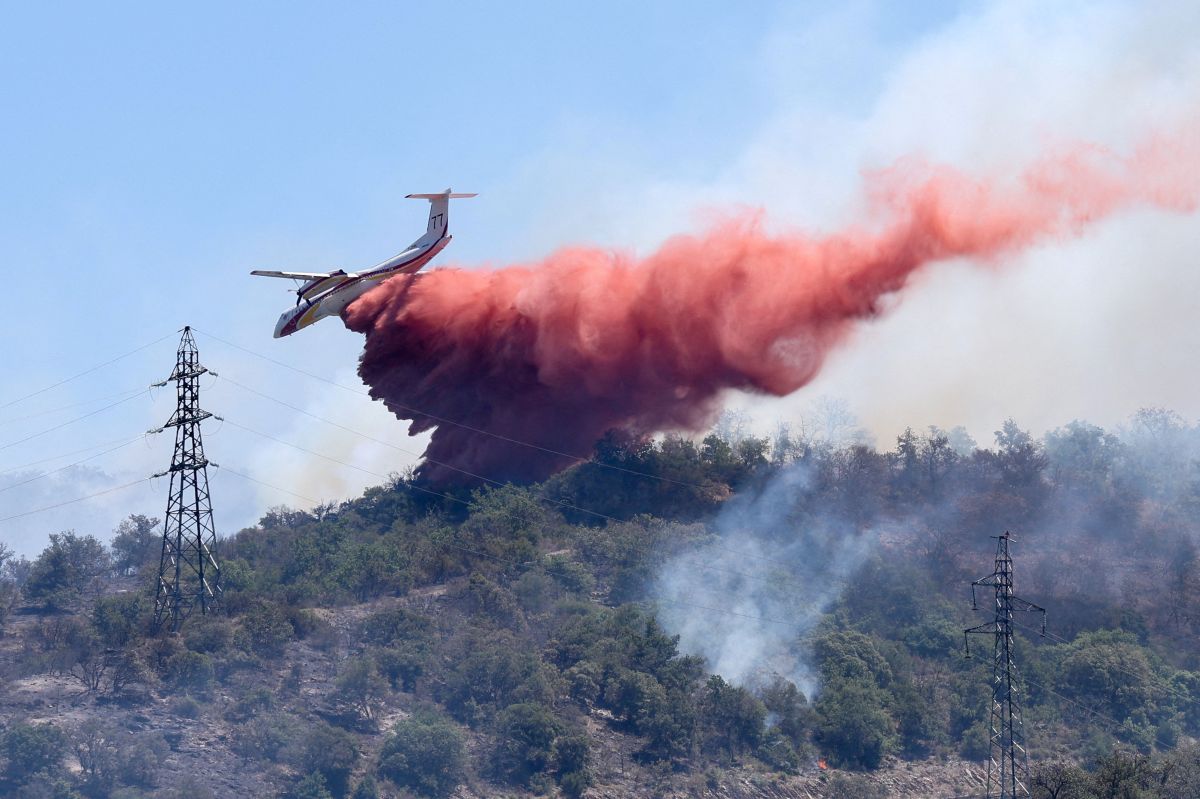 Incêndio na França força retirada de mais de 10 mil pessoas perto da Espanha
