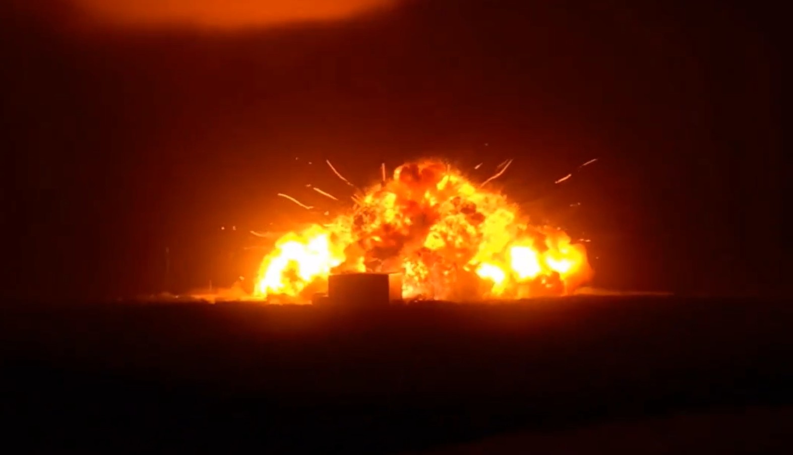 Nave da Blue Origin explode durante teste em base na Flórida