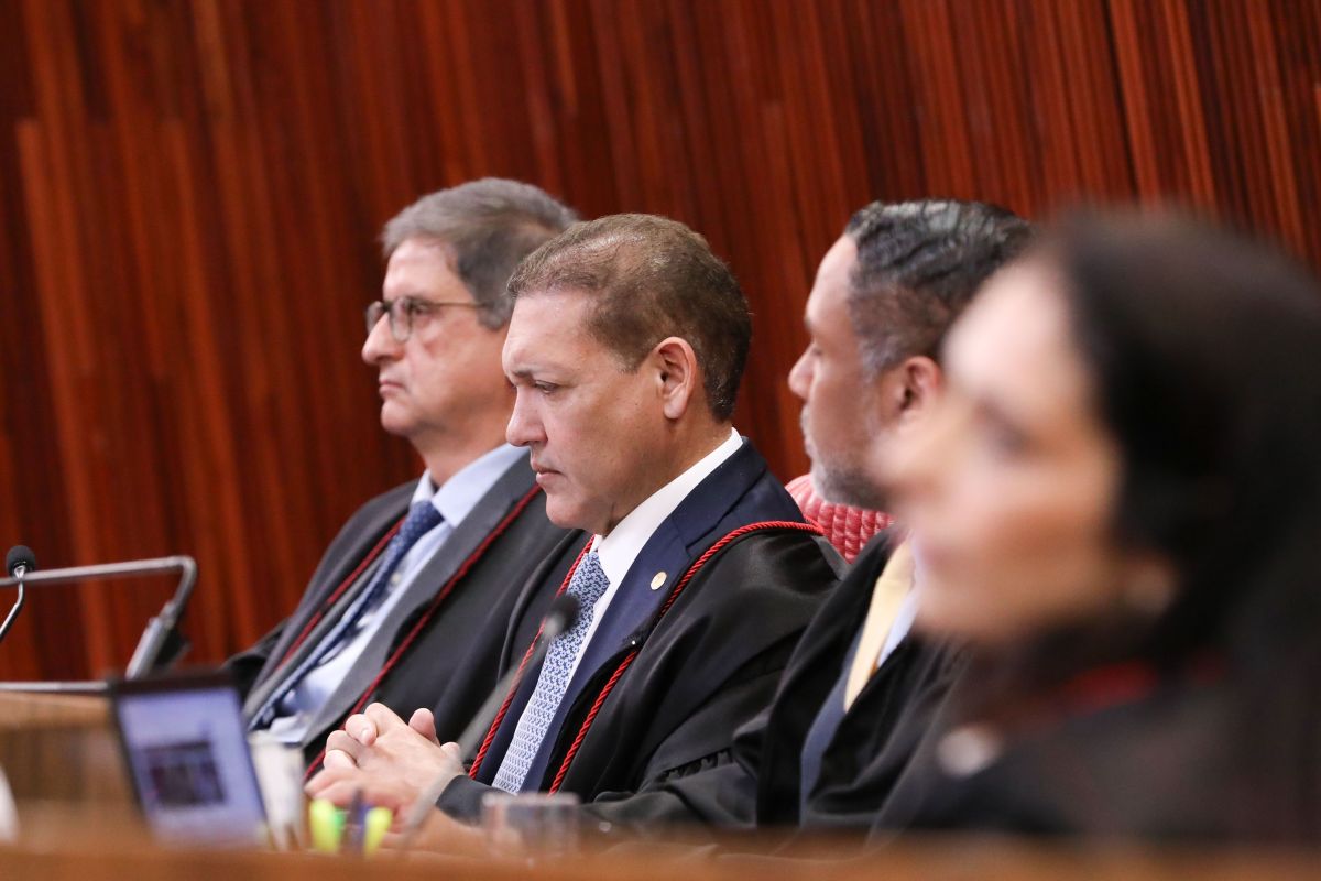 Uso de IA em eleições divide especialistas sobre limites da Justiça Eleitoral