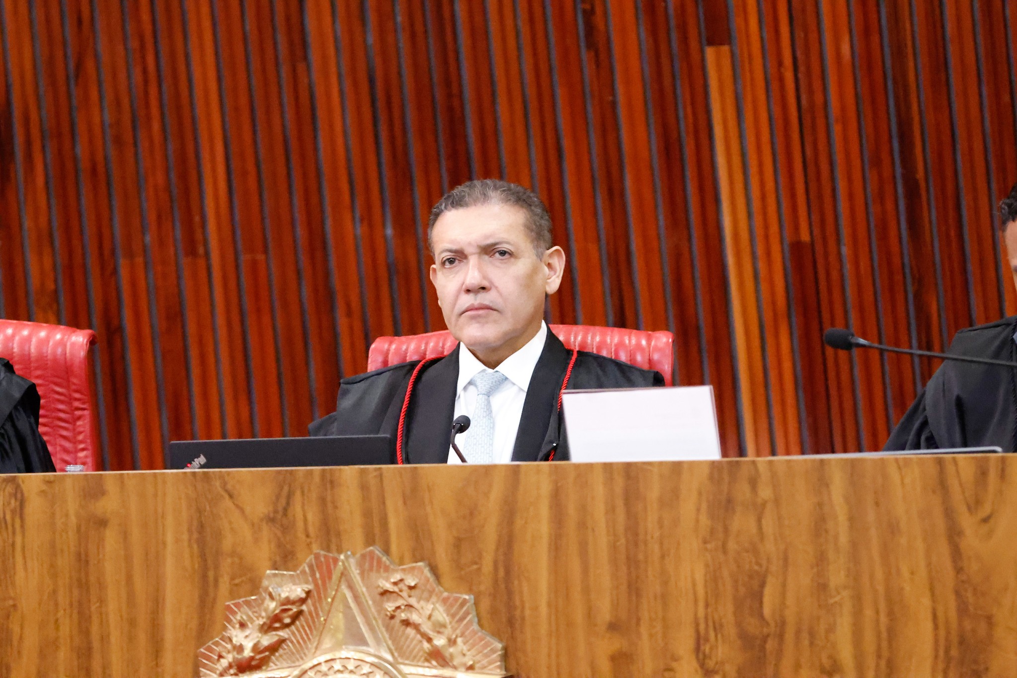 Nunes Marques determina que Meta apresente relatório sobre canal em 24 horas