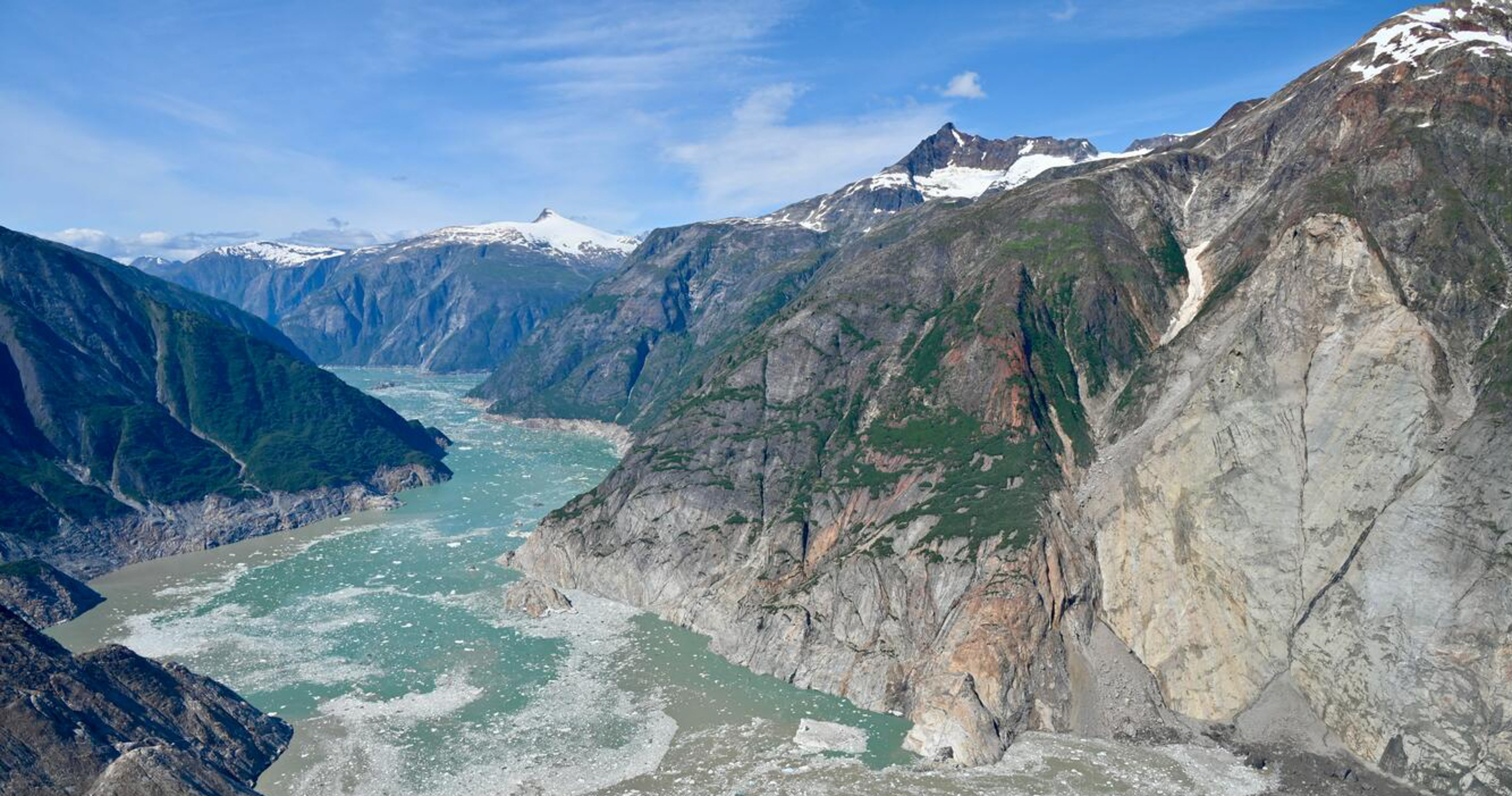 Alasca pode ter tsunami gerado por deslizamento de terra, alertam cientistas