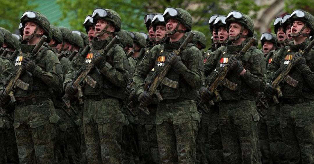 Rússia mobiliza 65 mil soldados para maior exercício nuclear desde a Guerra Fria