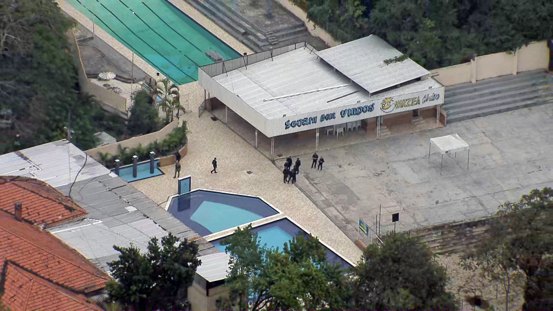 Comando Vermelho usou clube e pousada para lavar R$ 11 milhões