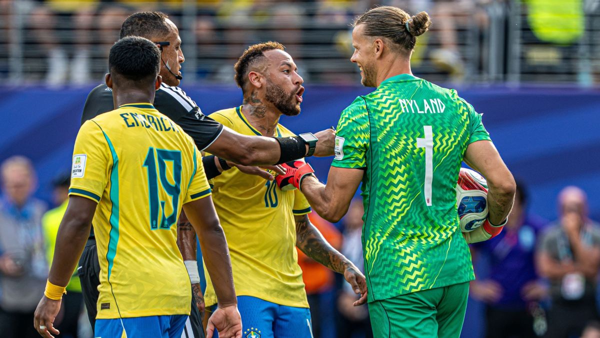 Neymar provoca goleiro norueguês após gol: "Comigo, não, otário"