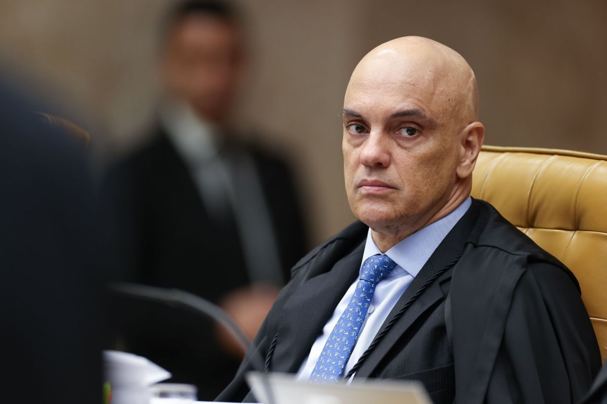 Moraes intima tribunais a explicarem salários de até R$ 1 milhão