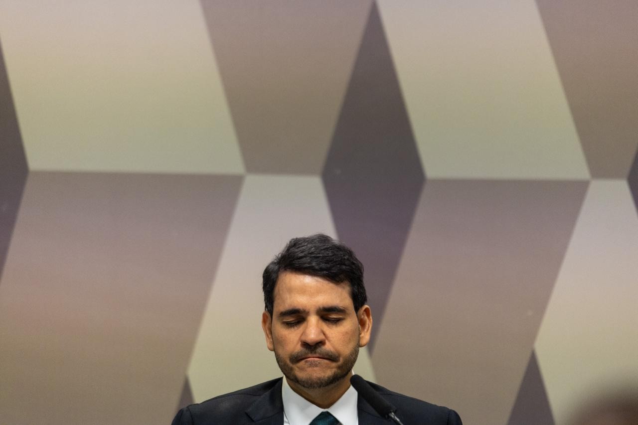 Governo é derrotado no Senado por 52 a 11 e vê base rachar