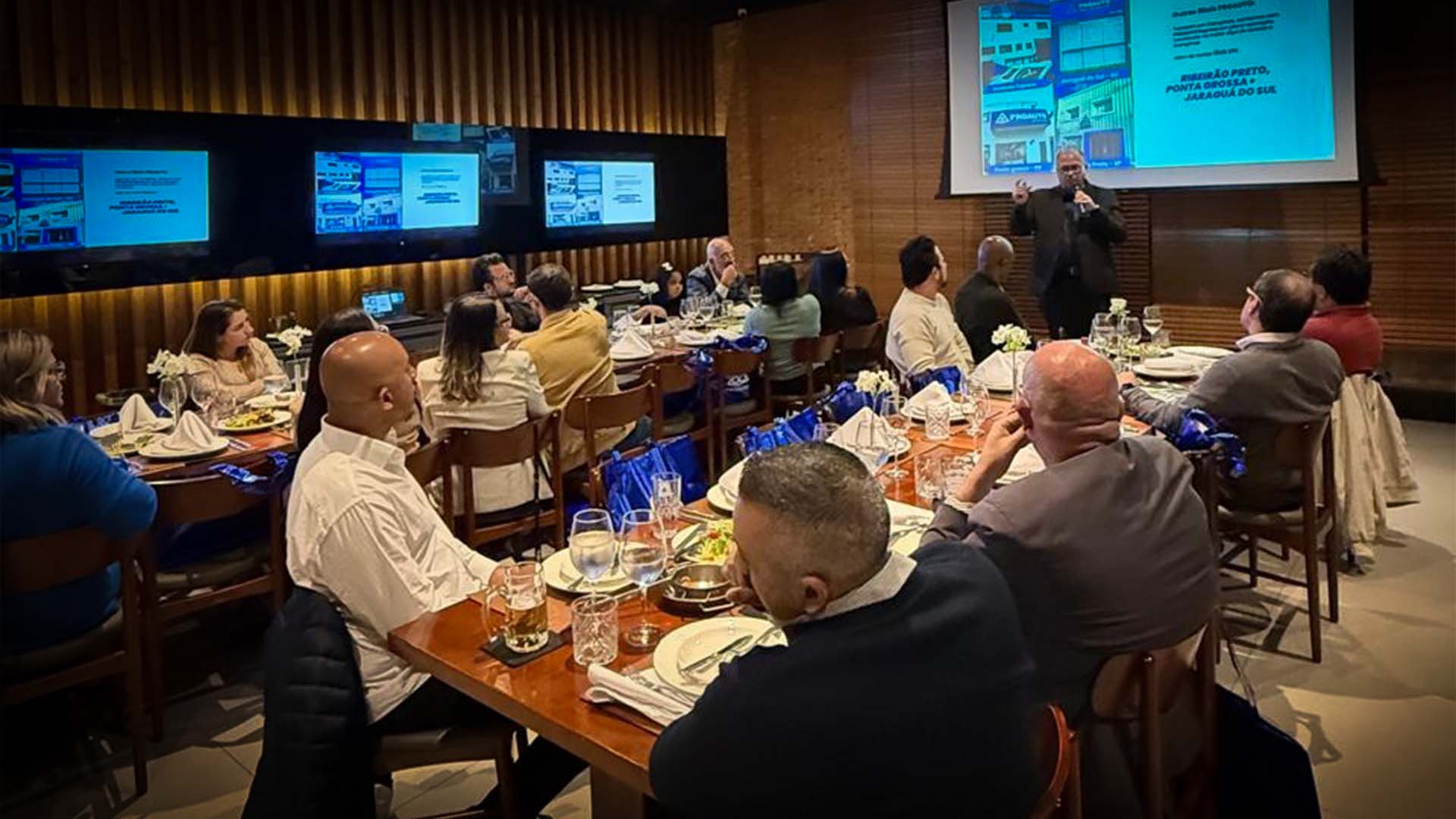 PROAUTO reúne rede comercial em Barueri para expandir base de parceiros