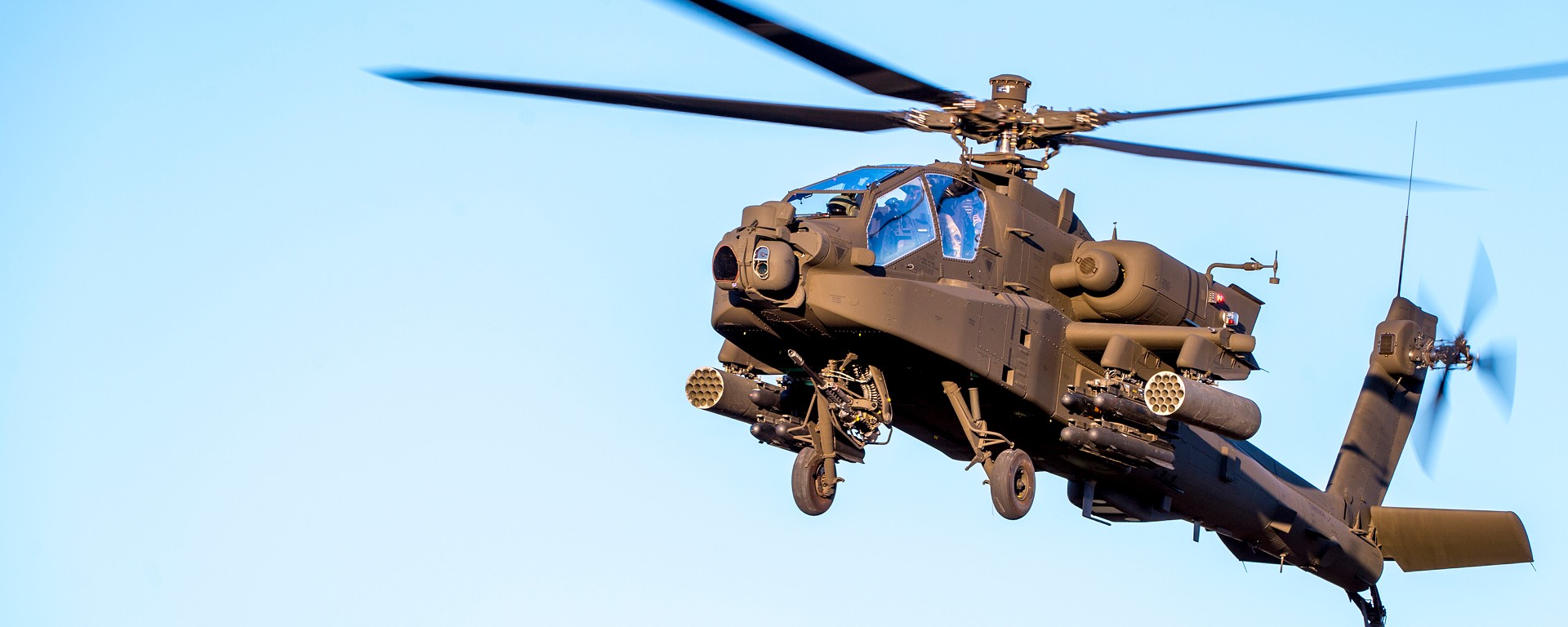 EUA bombardeiam Irã em retaliação por derrubada de helicóptero