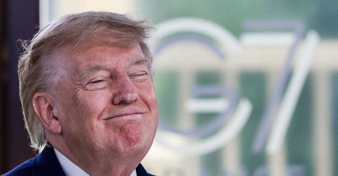 Trump ameaça tarifa de 100% a países que taxarem big techs