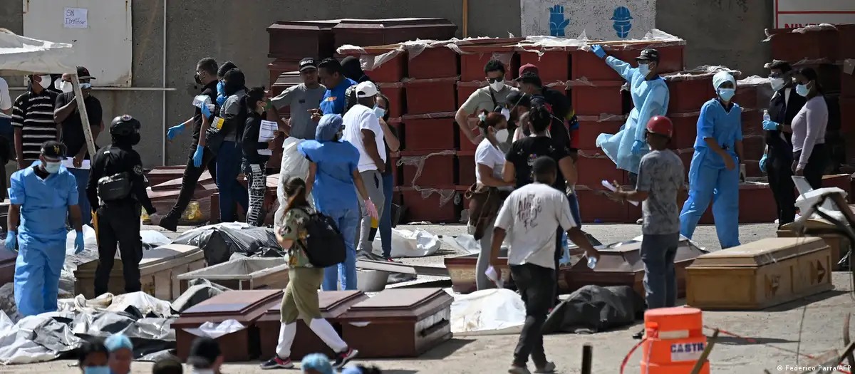 Tragédia na Venezuela: Porto de La Guaira vira necrotério improvisado