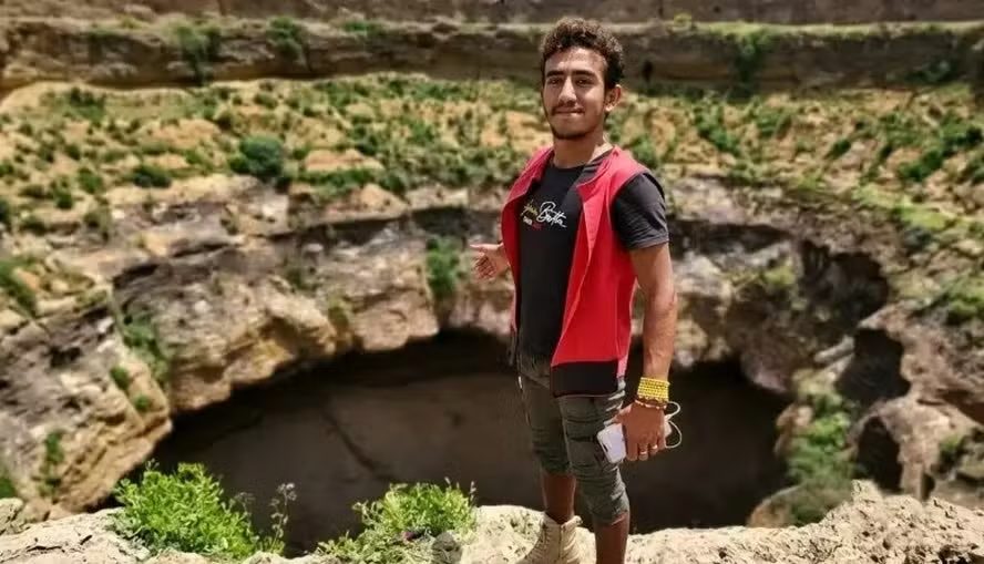 Alpinista 'Homem-Aranha do Iêmen' morre após queda de 120 metros em cratera
