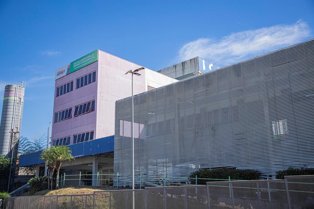 Prefeitura de Barueri inicia reforma geral da EMEF Eizaburo Nomura