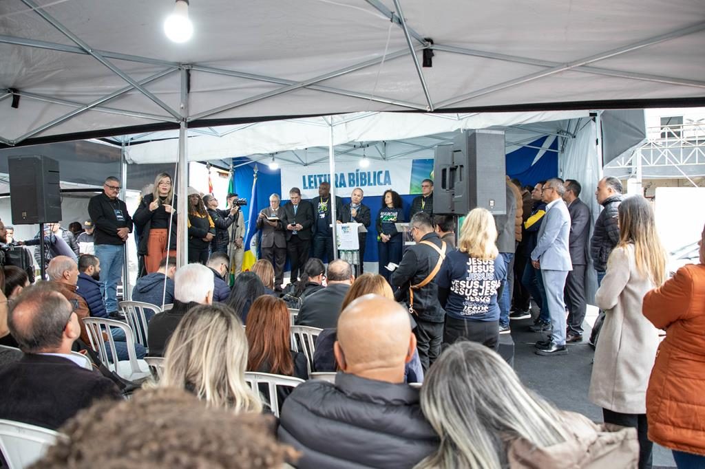 Semana Cristã de Barueri começa com leitura da Bíblia e Expo no Boulevard
