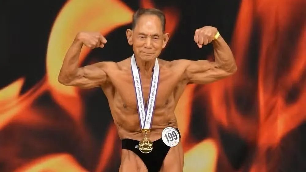 Aos 90 anos, fisiculturista vegetariano vence campeonato no Japão
