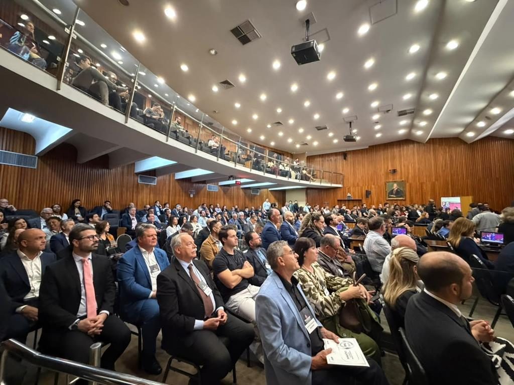 Barueri recebe Selo Ouro do TCE-SP por excelência em Ouvidoria