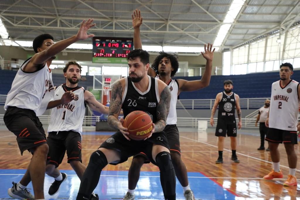 Campeonato Amador de Basquete de Barueri define os campeões das categorias 40+ e Livre
